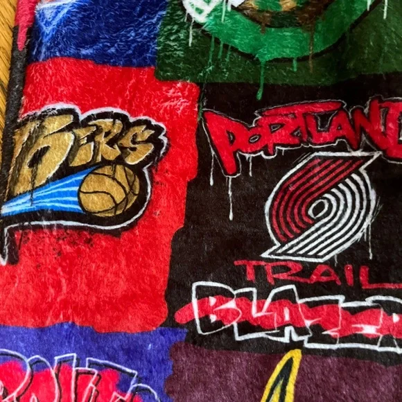 NBA boys fuzzy lounge pants - Picture 3 of 5